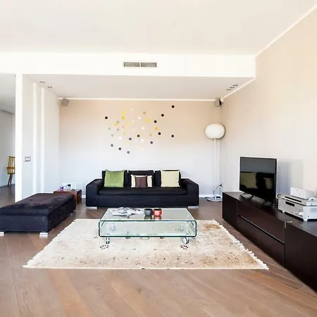 Lush Contemporary Flat Appartement